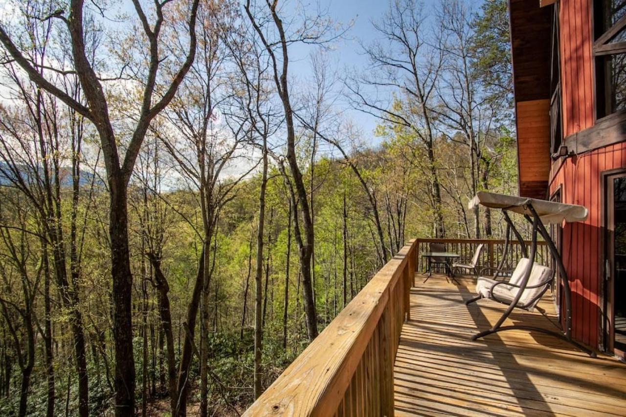 Bear View With Hot Tub And Near Ober