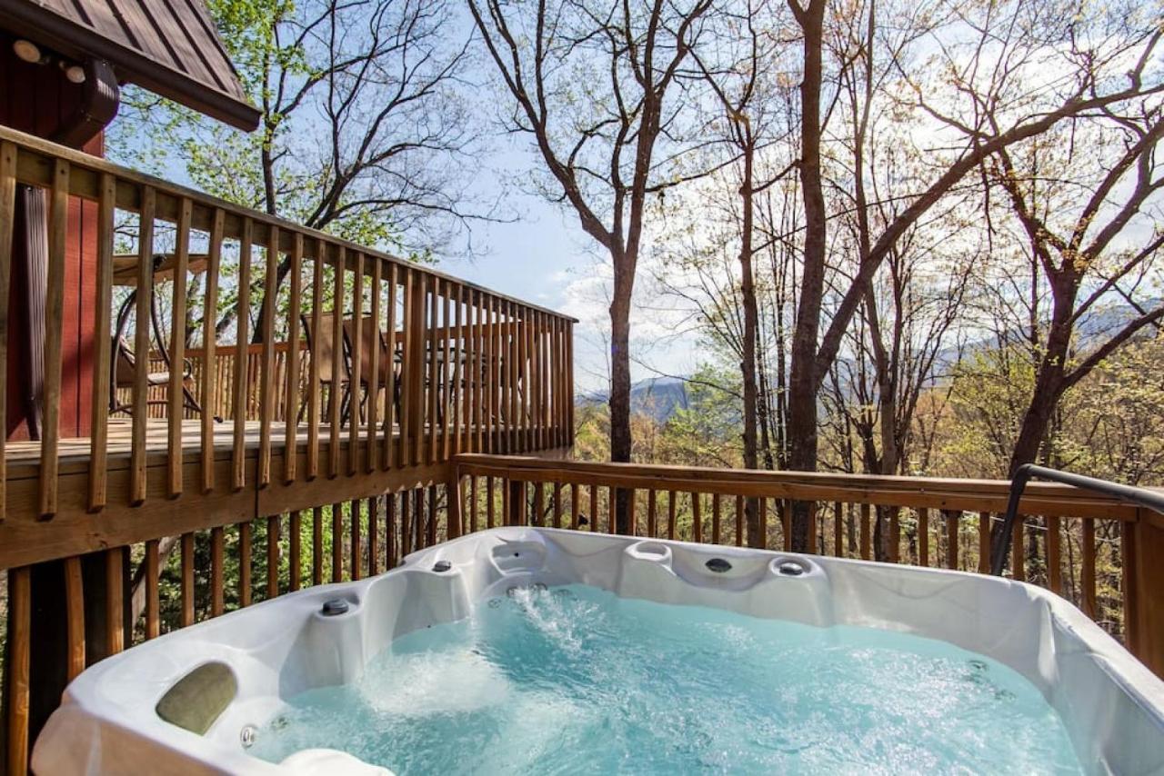 Bear View With Hot Tub And Near Ober Holiday home